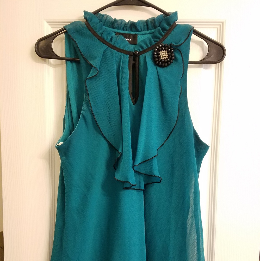 B Wear teal sleeveless top